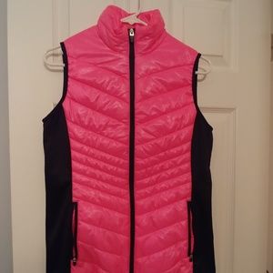 Xersion pink puffer vest, small